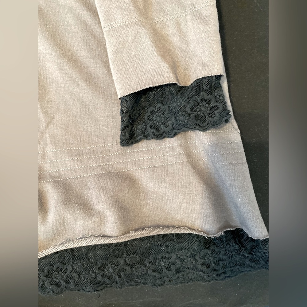 Lace Top 🤍 - Picture 5 of 5